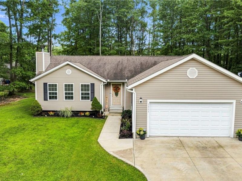 2043 N Park Lane, Roaming Shores, OH 44084 Photo 1