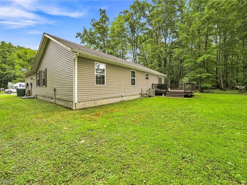 2043 N Park Lane, Roaming Shores, OH 44084 Photo 11