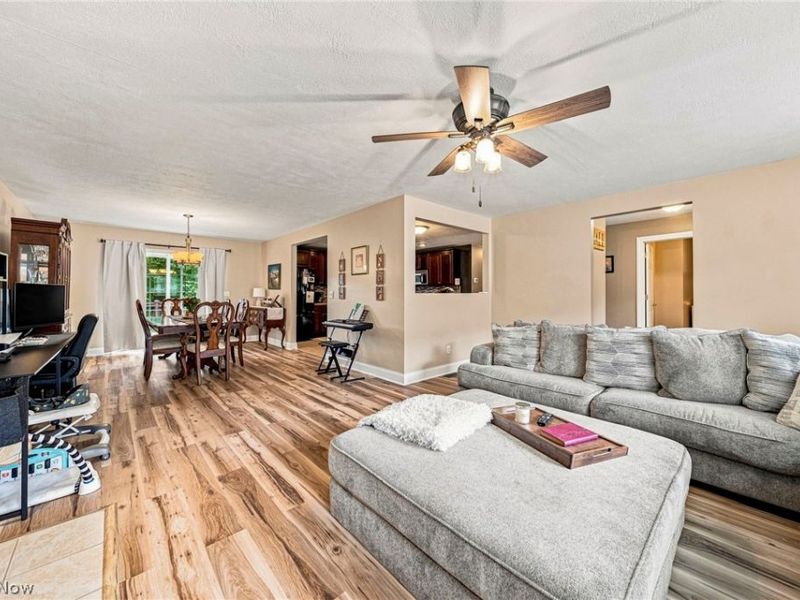 2043 N Park Lane, Roaming Shores, OH 44084 Photo 19