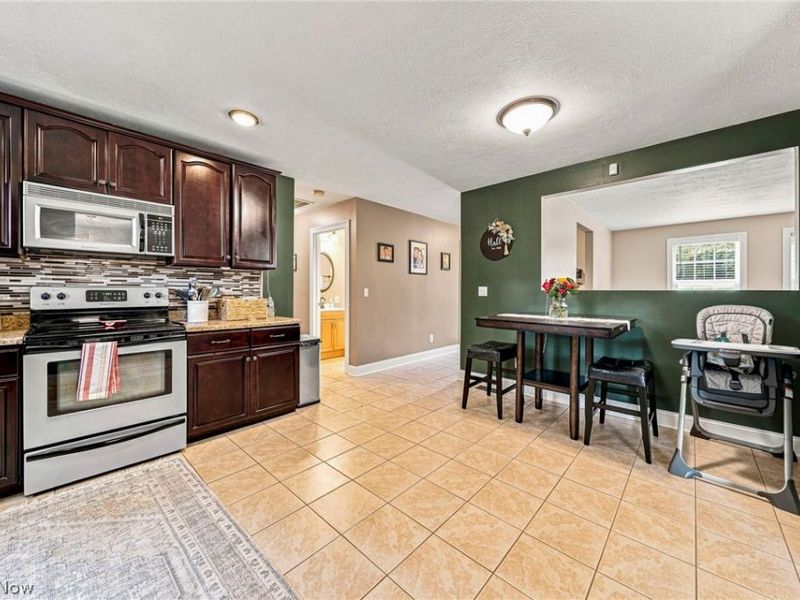 2043 N Park Lane, Roaming Shores, OH 44084 Photo 22