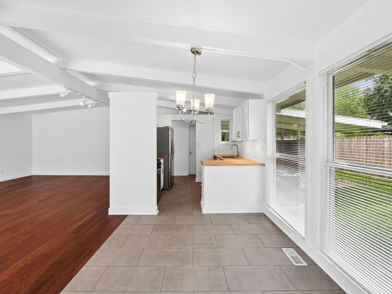 2450 Bristol Road , Columbus, OH 43221 Photo 10
