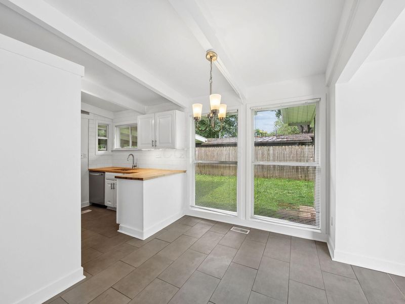 2450 Bristol Road , Columbus, OH 43221 Photo 9