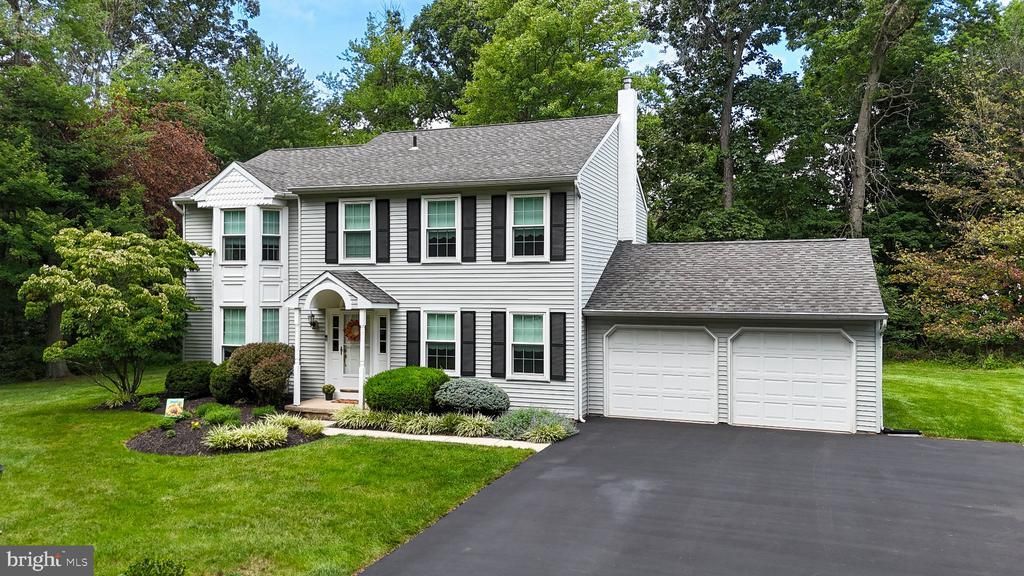 301 GRAYS LANE, LANSDALE, PA 19446