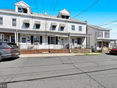 416 POTTSVILLE STREET, MINERSVILLE, PA 17954