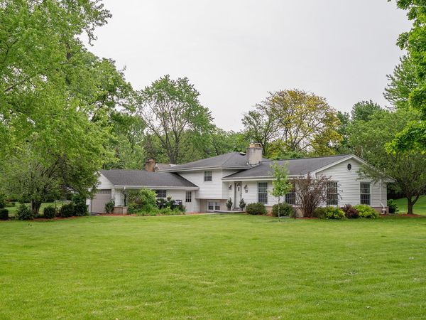 12475 Elmhurst Pkwy, Elm Grove, WI 53122