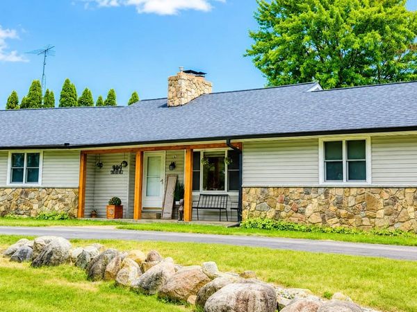 9004 Del Rio Drive, Mundy Township, Mi 48439