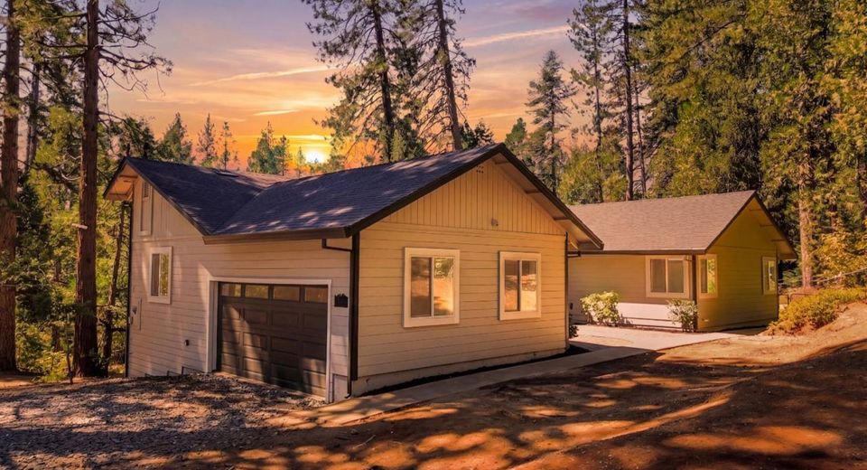 33677 Ridge Rd, Alta, CA 95701 Photo