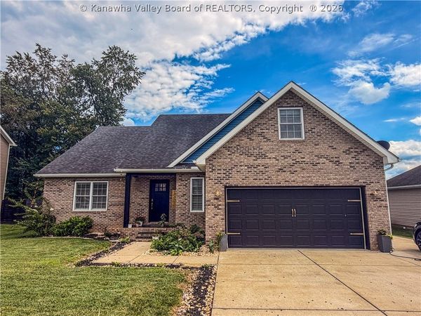 66 Fieldstone Drive, Fraziers Bottom, WV 25082