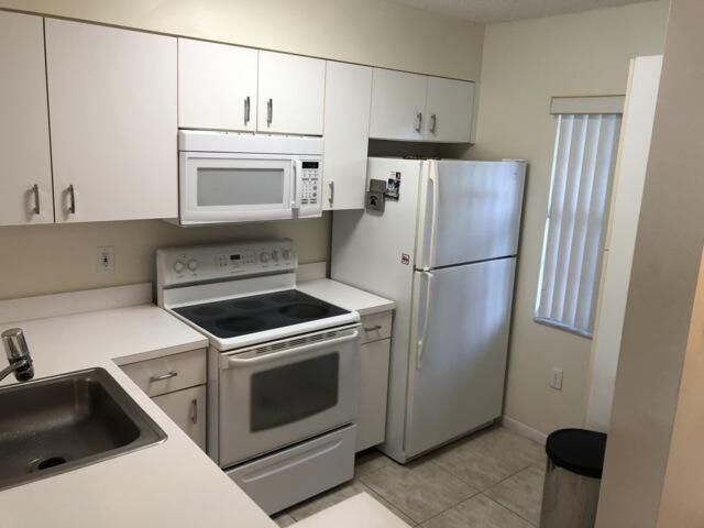 2236 N Cypress Bend Drive, Unit 106, Pompano Beach, FL 33069 Photo