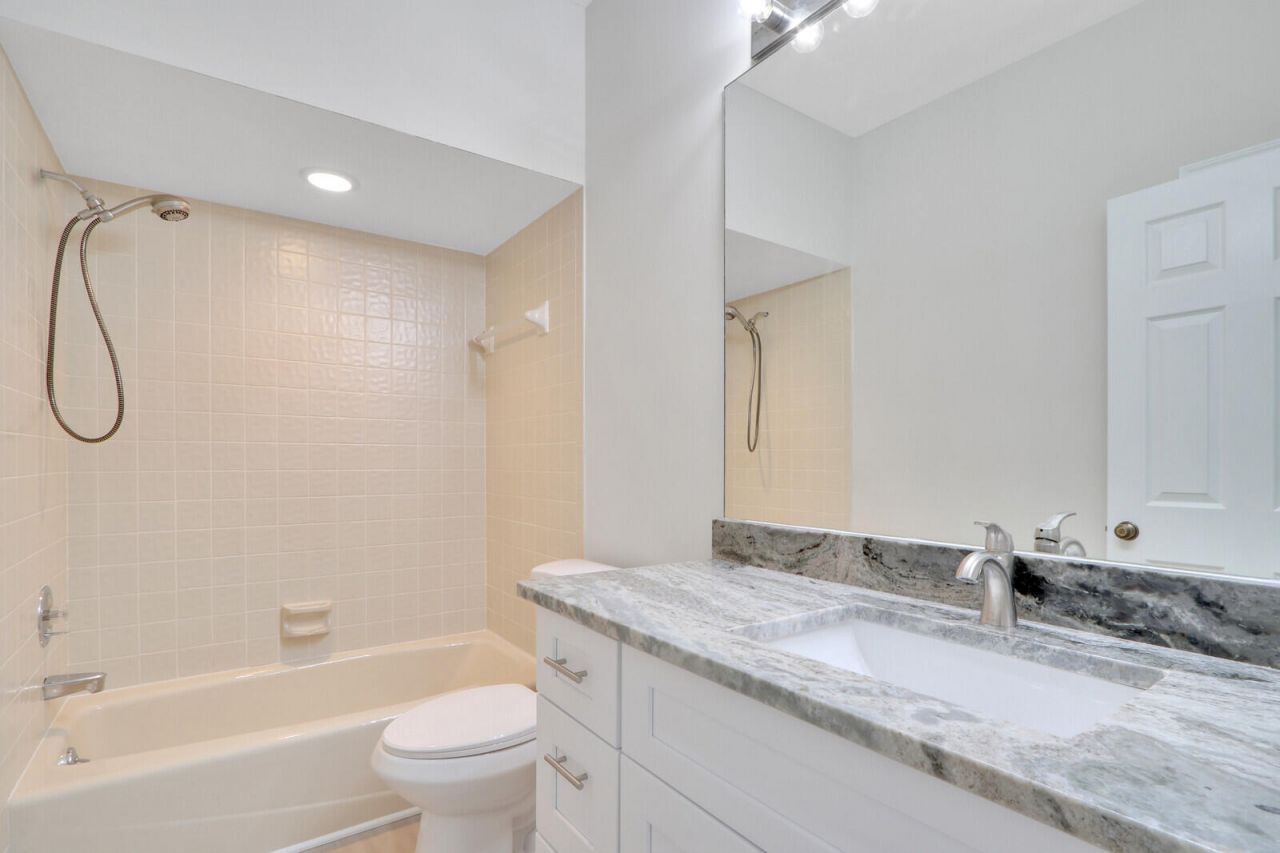 7340 Pine Creek Way, Port Saint Lucie, FL 34986 Photo