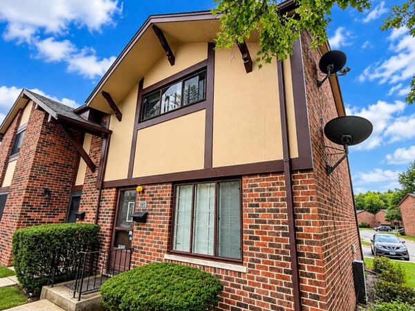 18W123 Kirkland Lane , Villa Park, IL 60181