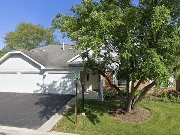 228 Arrowwood Court , Unit B2, Schaumburg, IL 60193