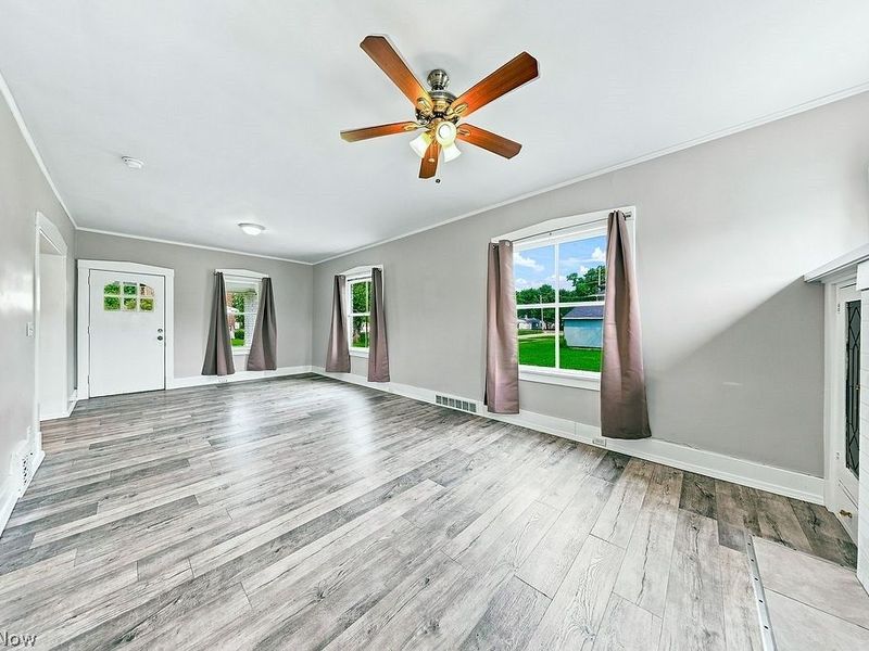25 Russell Avenue, Niles, OH 44446 Photo 4
