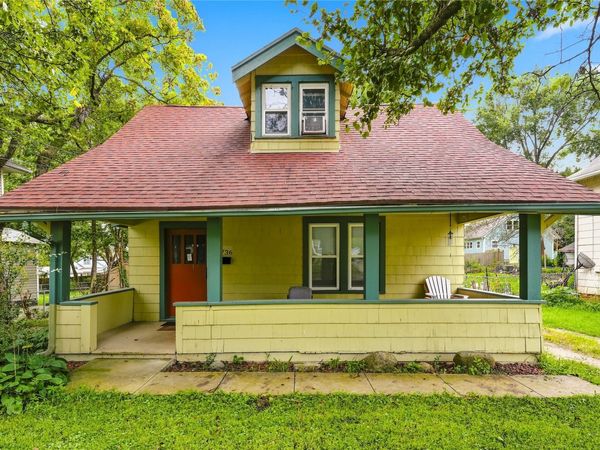 2736 College Avenue, Des Moines, IA 50311