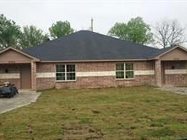 2004 HUNTINGDON Avenue, Dallas, TX 75203