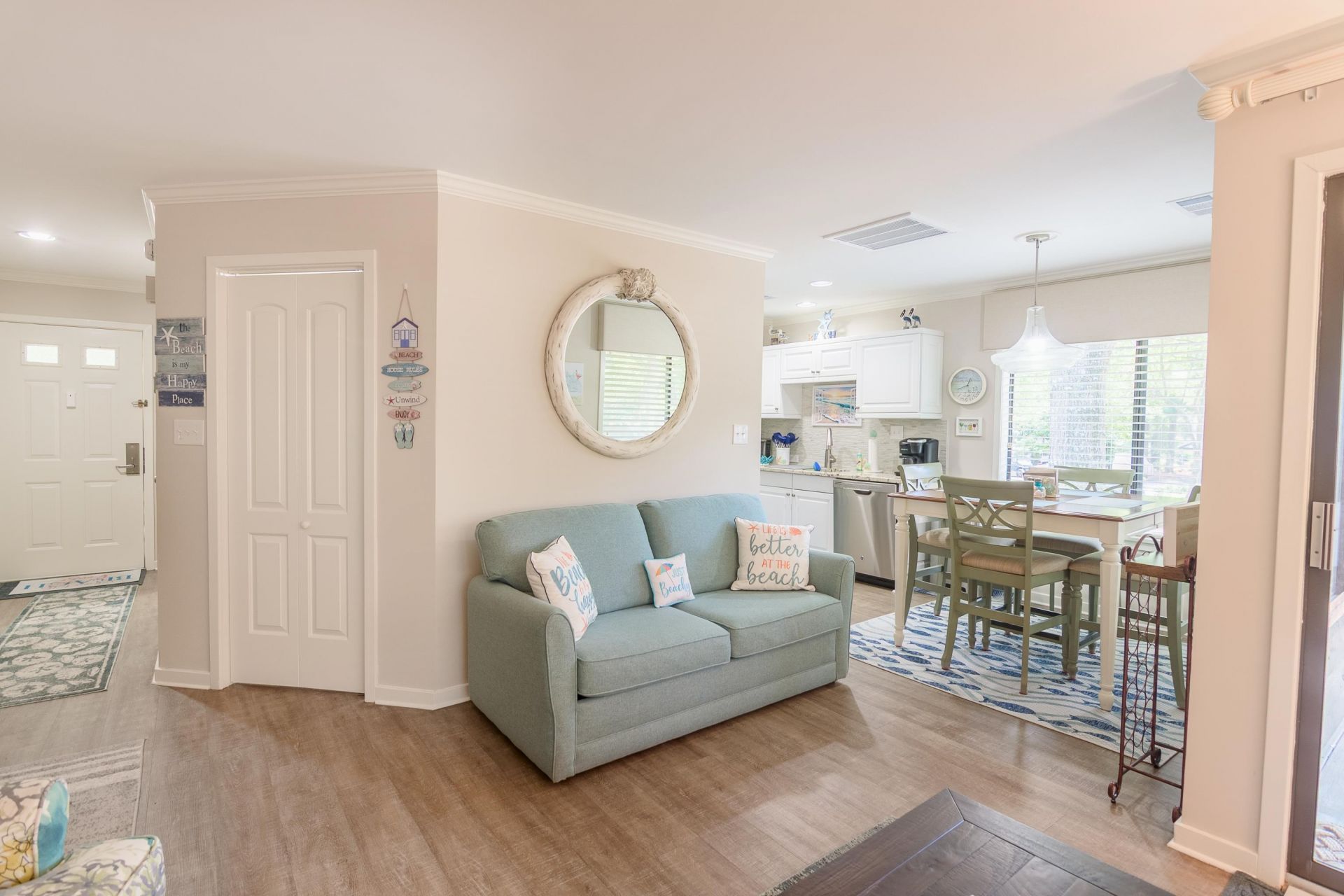 305 Myrtlewood Ct. Photo 13