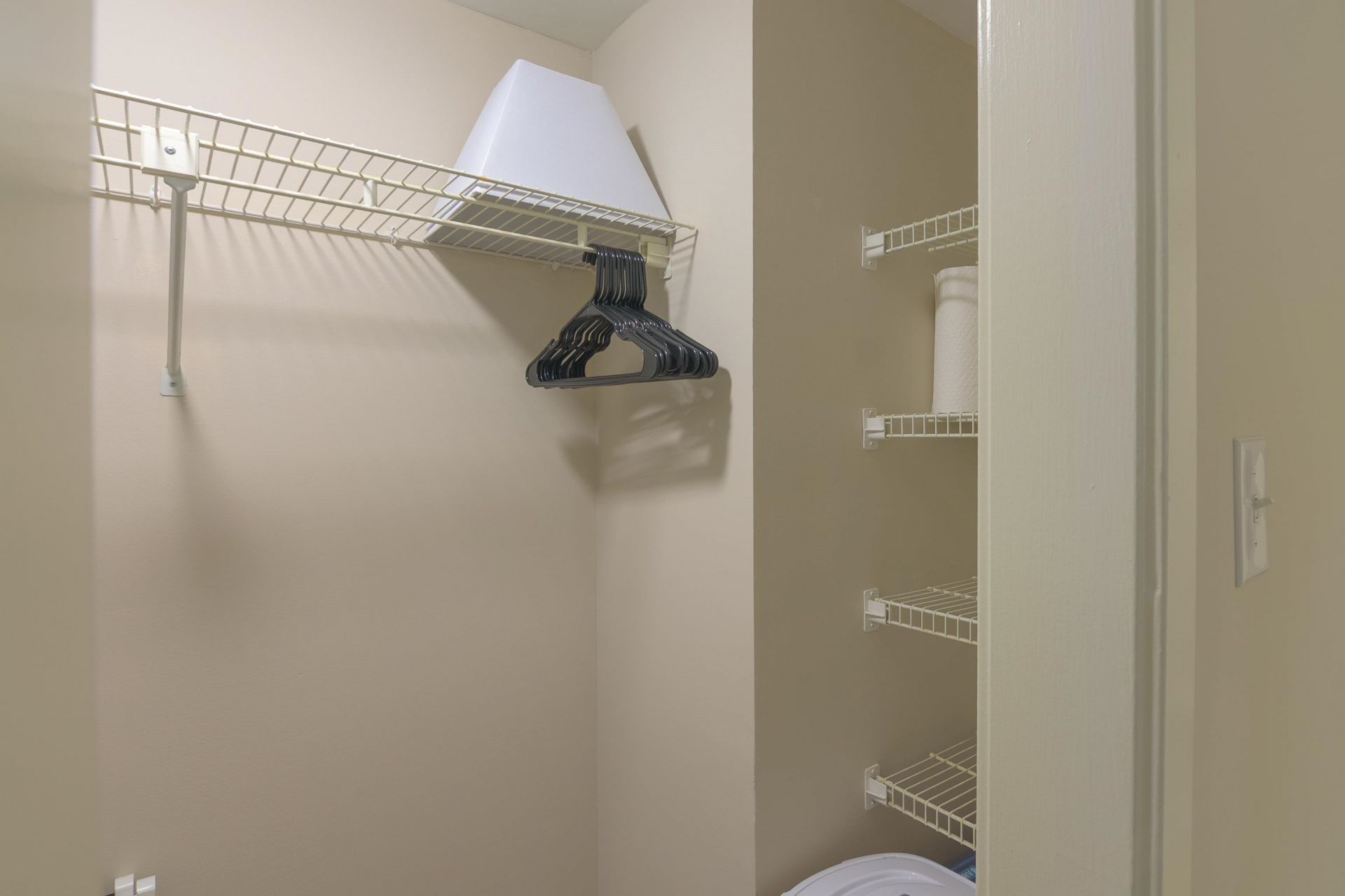 305 Myrtlewood Ct. Photo 38