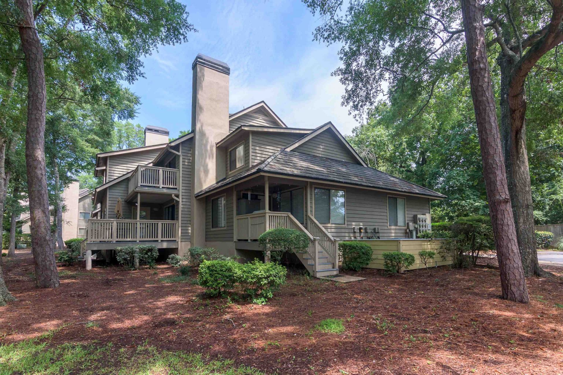 305 Myrtlewood Ct. Photo 4