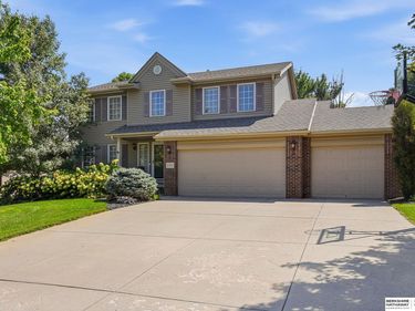 17303 J Street, Omaha, NE 68135