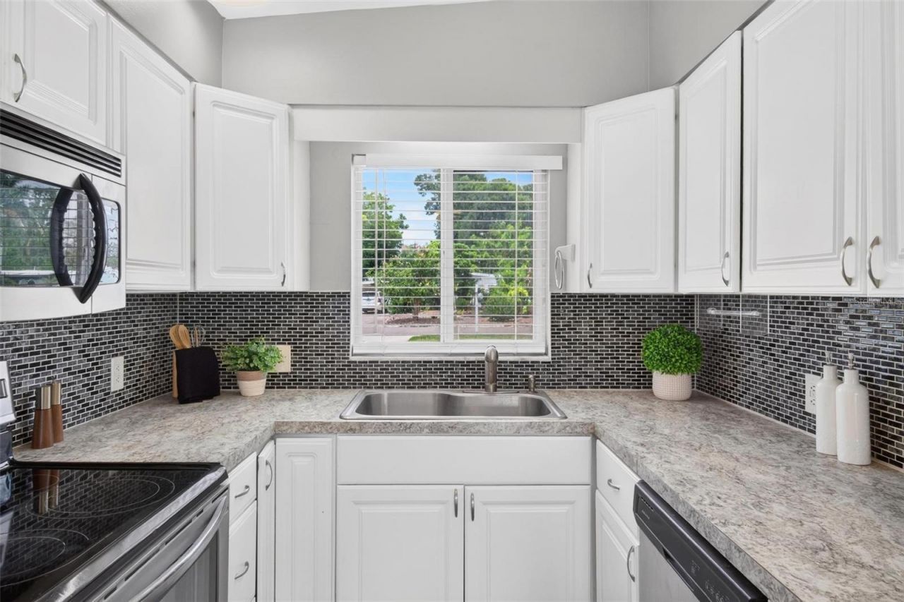 5520 8th Avenue N, Saint Petersburg, FL 33710 Photo