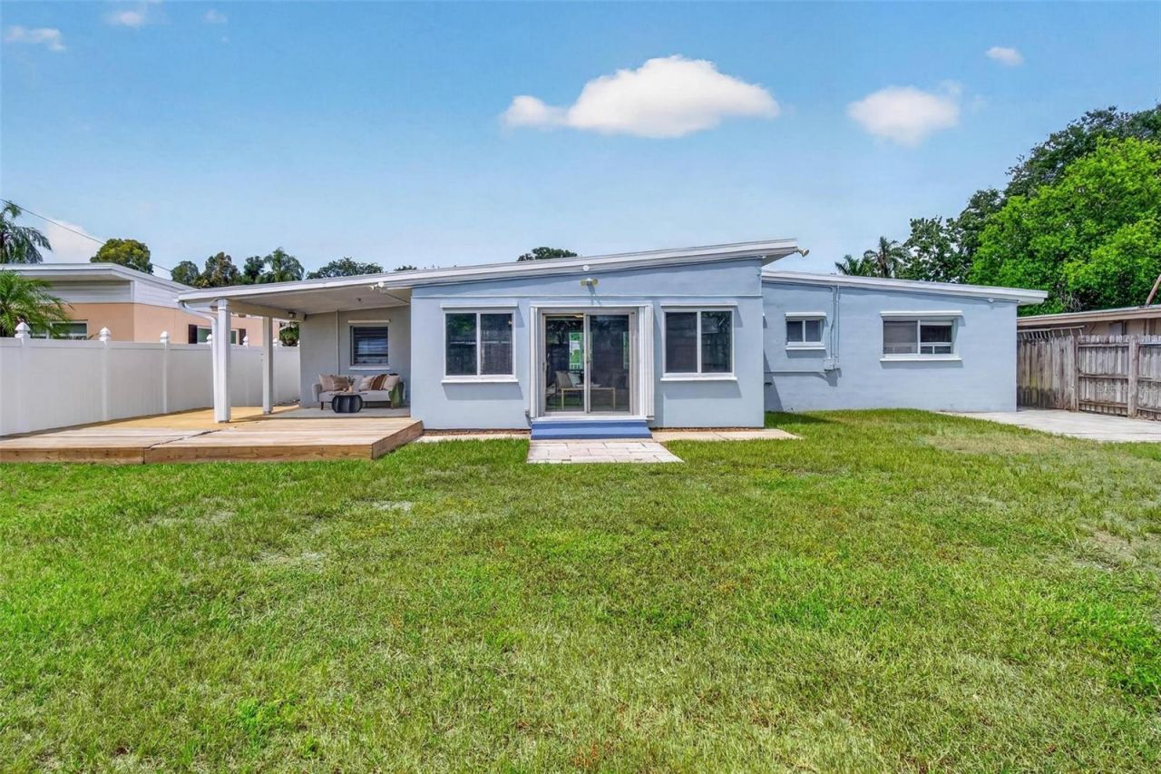 5520 8th Avenue N, Saint Petersburg, FL 33710 Photo