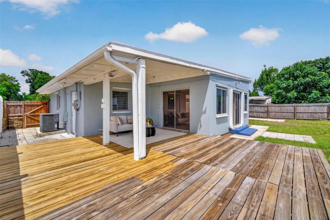 5520 8th Avenue N, Saint Petersburg, FL 33710 Photo