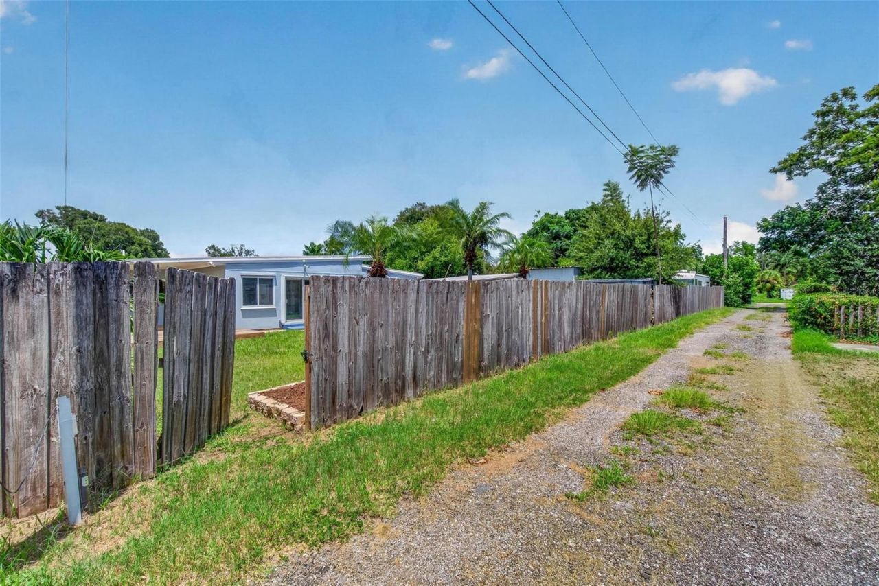 5520 8th Avenue N, Saint Petersburg, FL 33710 Photo