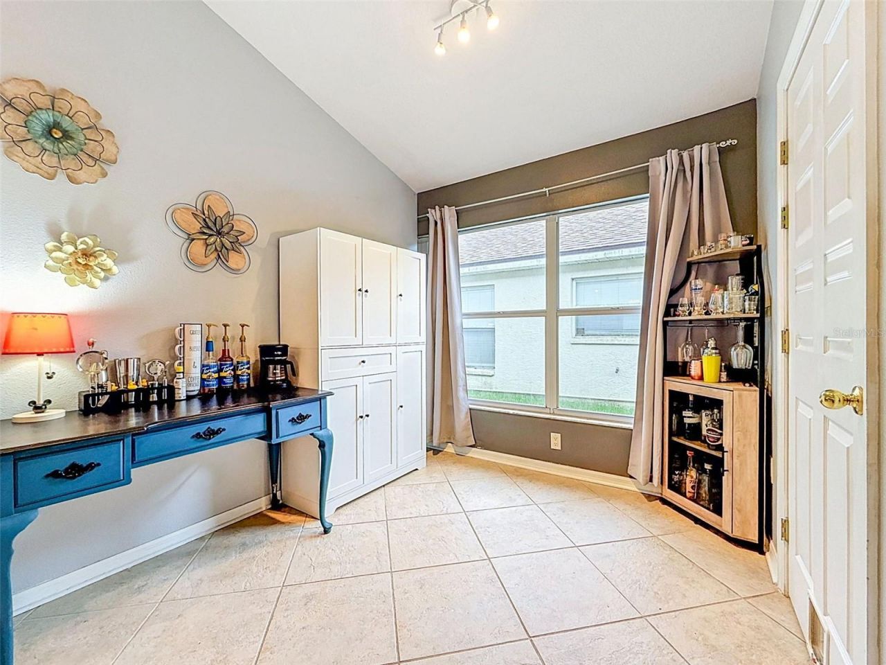 5720 Hawklake Rd , Lithia, FL 33547 Photo