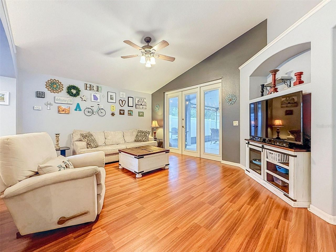 5720 Hawklake Rd , Lithia, FL 33547 Photo