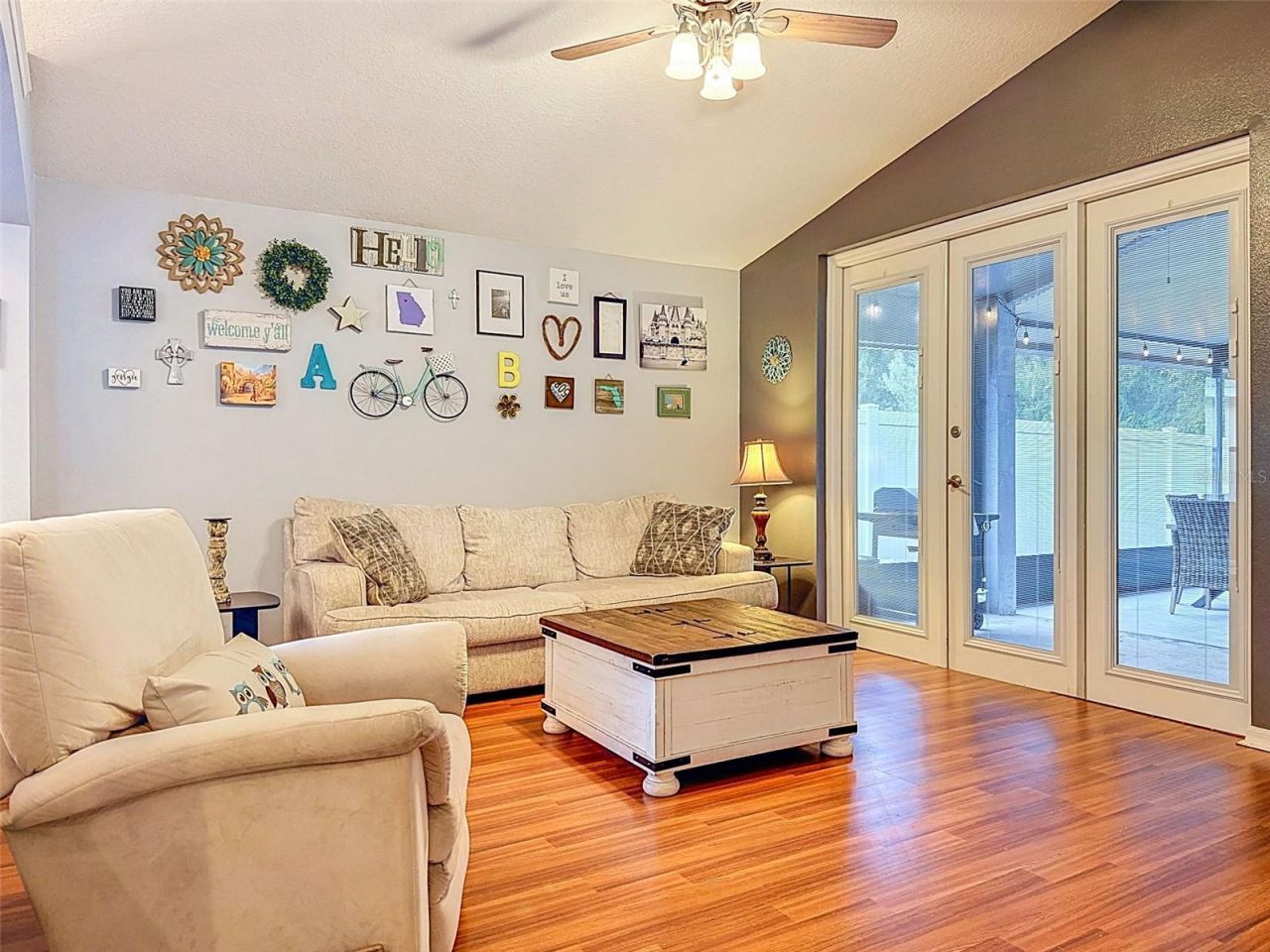 5720 Hawklake Rd , Lithia, FL 33547 Photo