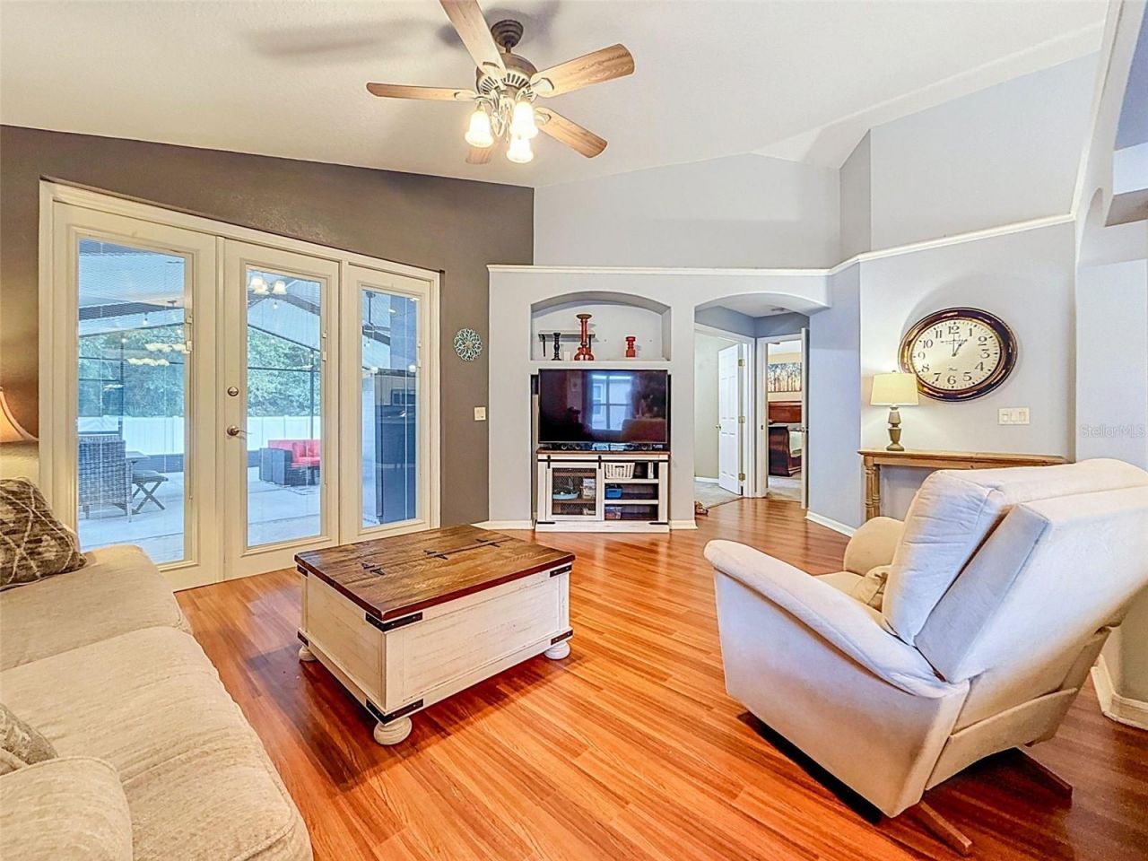 5720 Hawklake Rd , Lithia, FL 33547 Photo