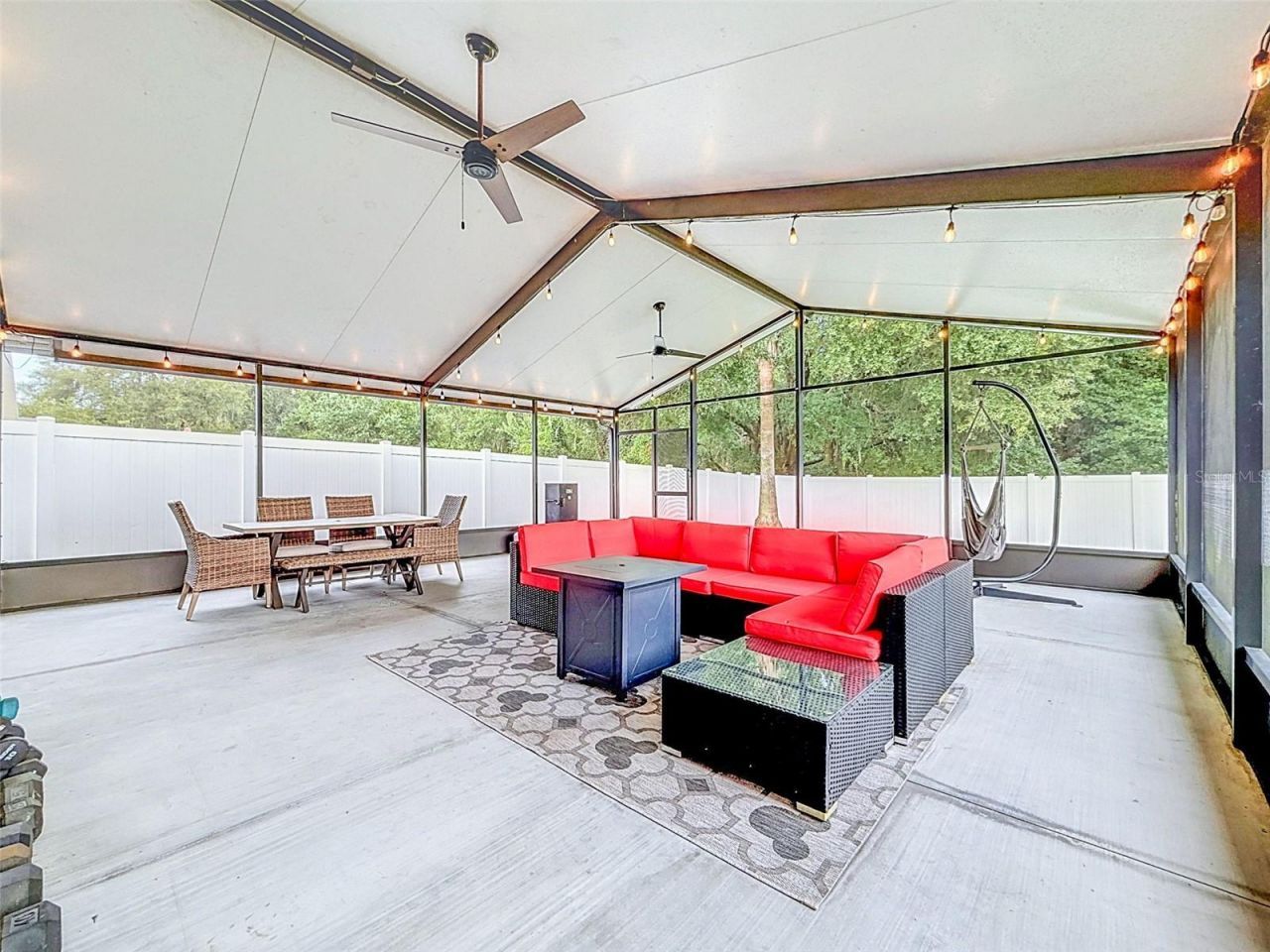 5720 Hawklake Rd , Lithia, FL 33547 Photo