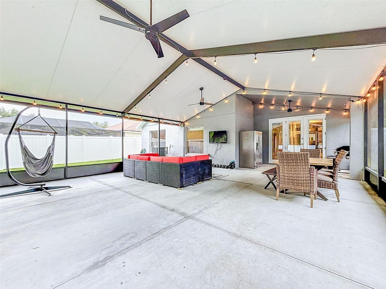 5720 Hawklake Rd , Lithia, FL 33547 Photo