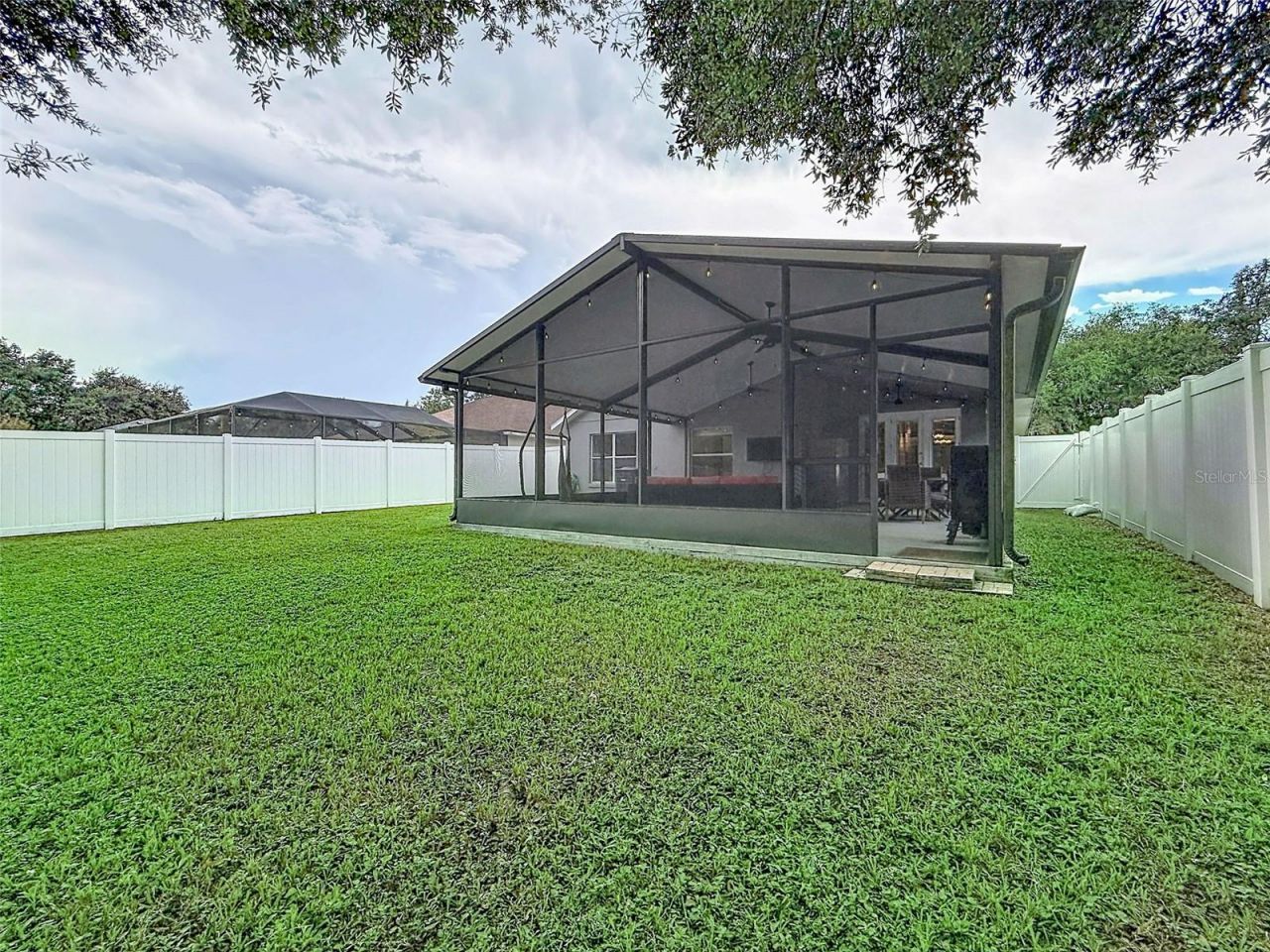 5720 Hawklake Rd , Lithia, FL 33547 Photo