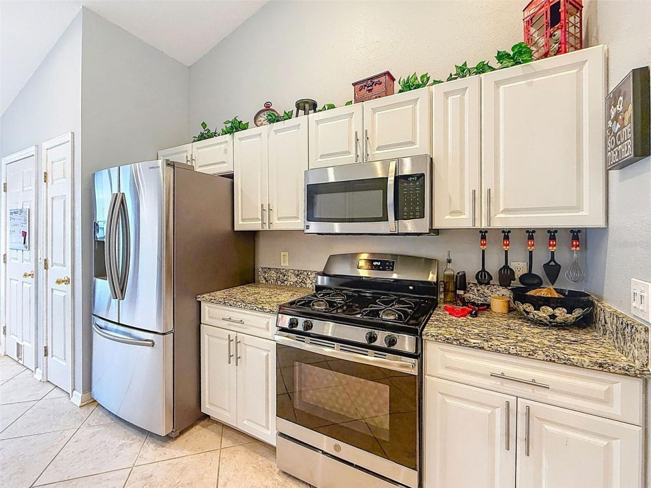 5720 Hawklake Rd , Lithia, FL 33547 Photo