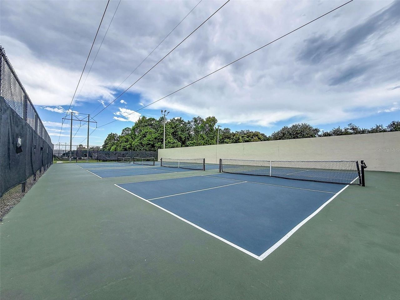 5720 Hawklake Rd , Lithia, FL 33547 Photo