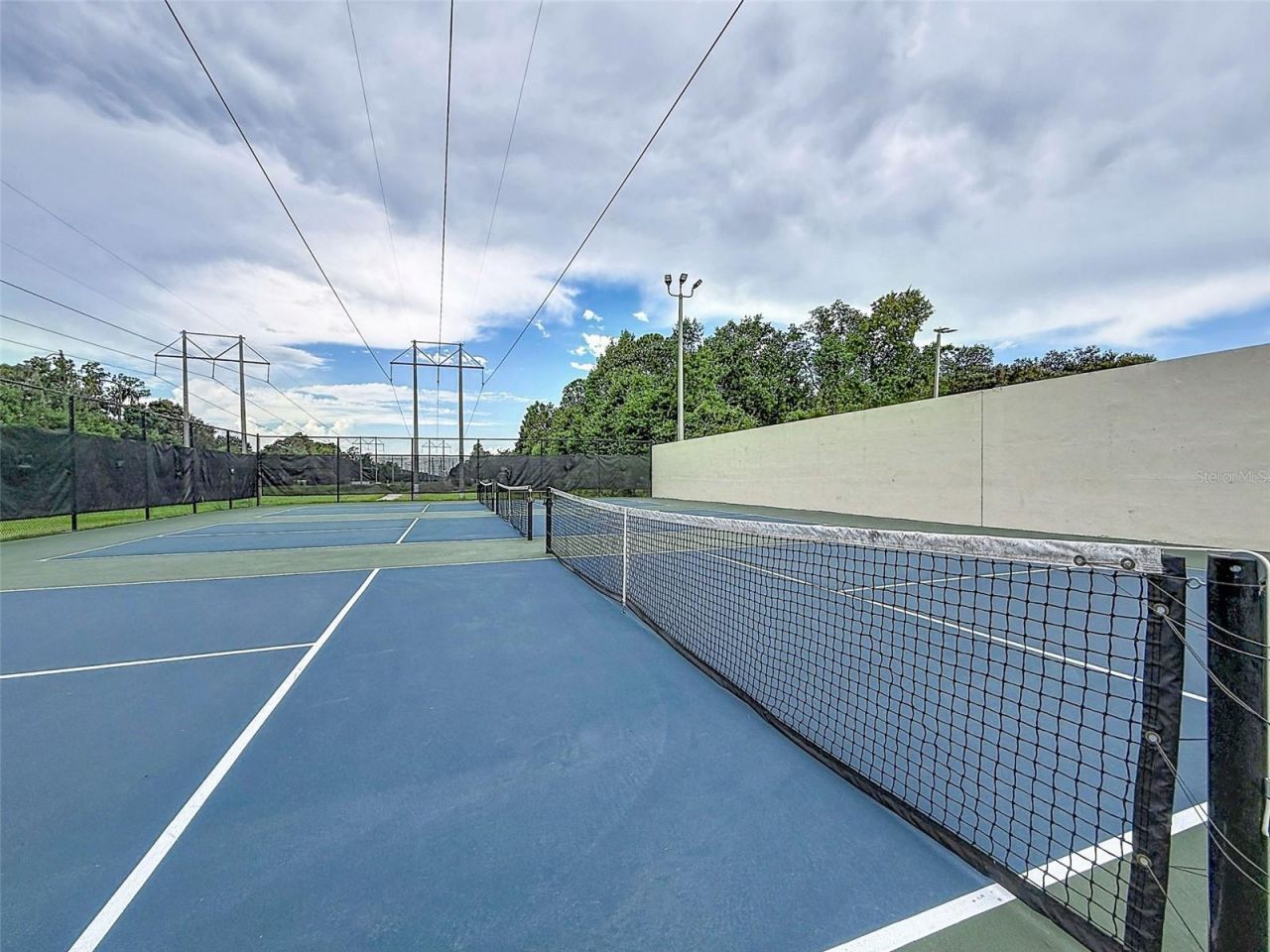 5720 Hawklake Rd , Lithia, FL 33547 Photo