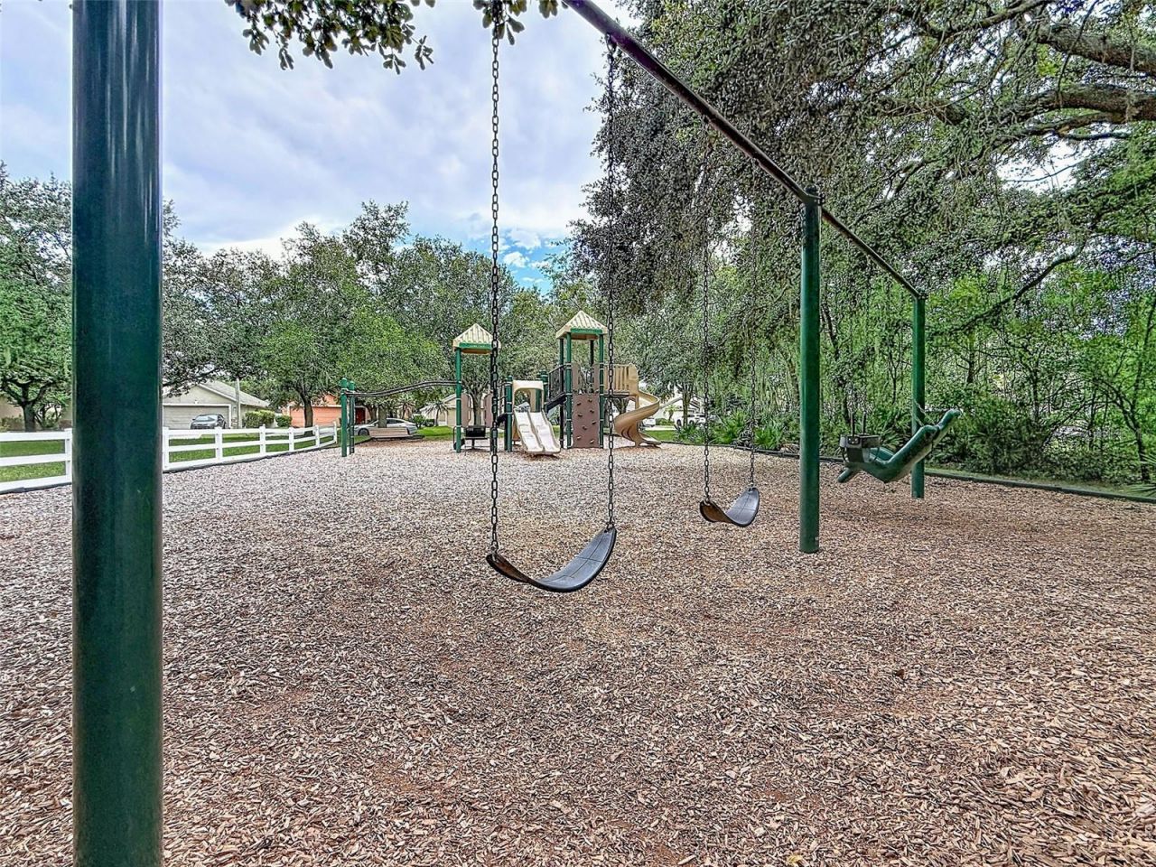 5720 Hawklake Rd , Lithia, FL 33547 Photo