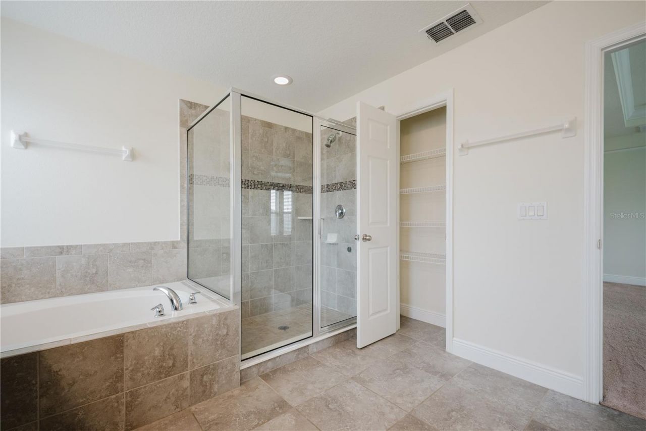 9072 Overlook Pass Drive, Windermere, FL 34786 Photo