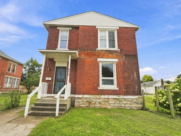 879 Sullivant Avenue , Columbus, OH 43223