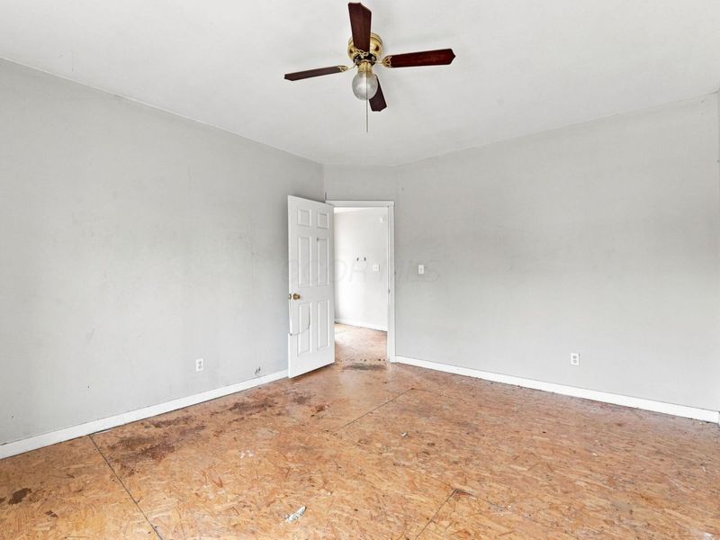 879 Sullivant Avenue , Columbus, OH 43223 Photo 21