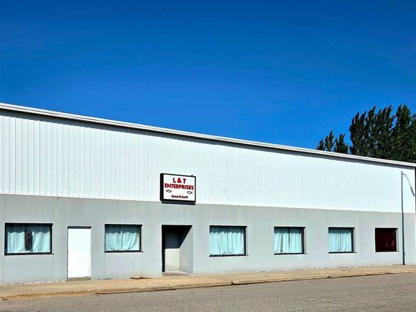 105 2nd Street NW, Twin Valley, MN 56584
