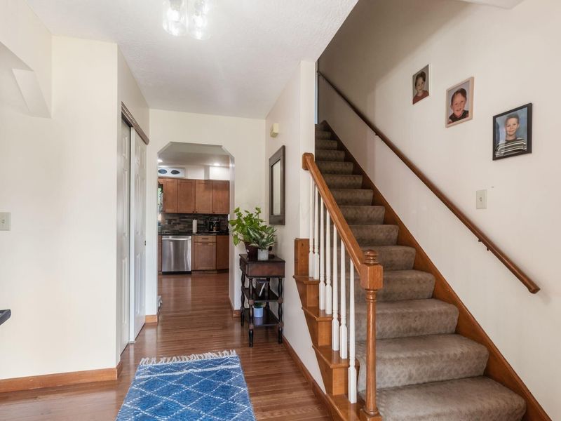 12980 Oakmere Drive, Pickerington, OH 43147 Photo 3