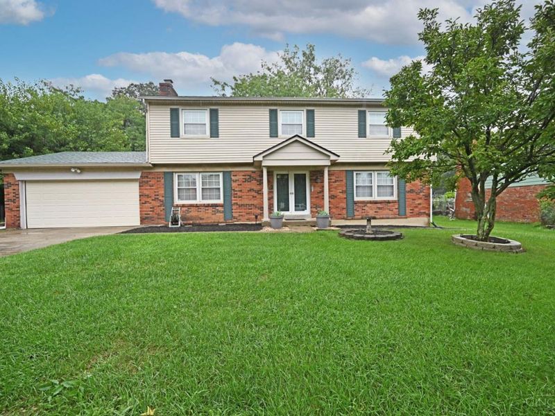 12012 Cantrell Drive, Springdale, OH 45246 Photo 1