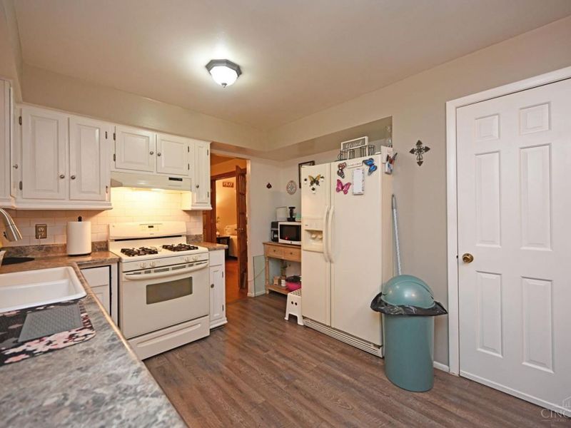 12012 Cantrell Drive, Springdale, OH 45246 Photo 15
