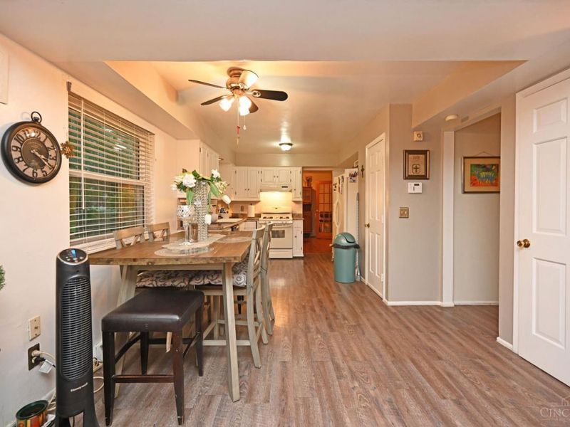 12012 Cantrell Drive, Springdale, OH 45246 Photo 17