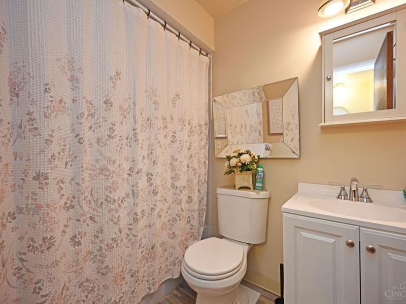12012 Cantrell Drive, Springdale, OH 45246 Photo 28