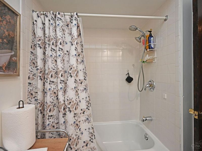 12012 Cantrell Drive, Springdale, OH 45246 Photo 38