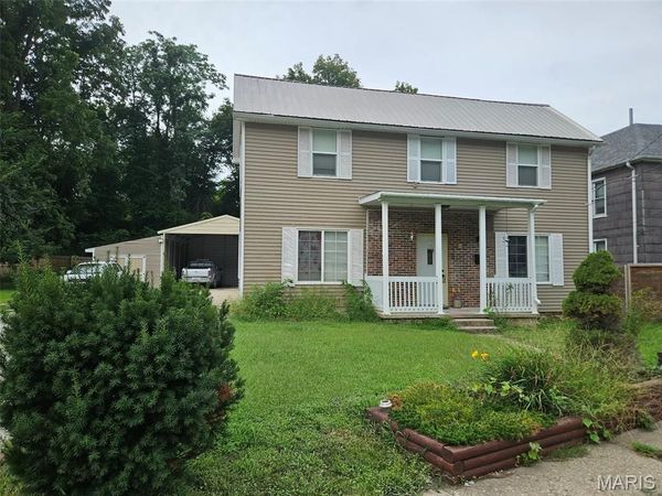 1109 Fulton Avenue , Hannibal, MO 63401
