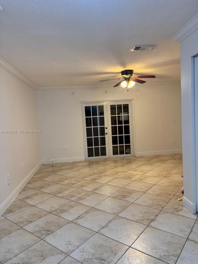 10851 SW 6th St , Unit 5, Sweetwater, FL 33174 Photo